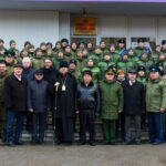 Епископ Викентий благословил присягнувших воспитанников казачьего кадетского корпуса