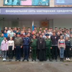 Праздничная линейка в ЗлатИКе